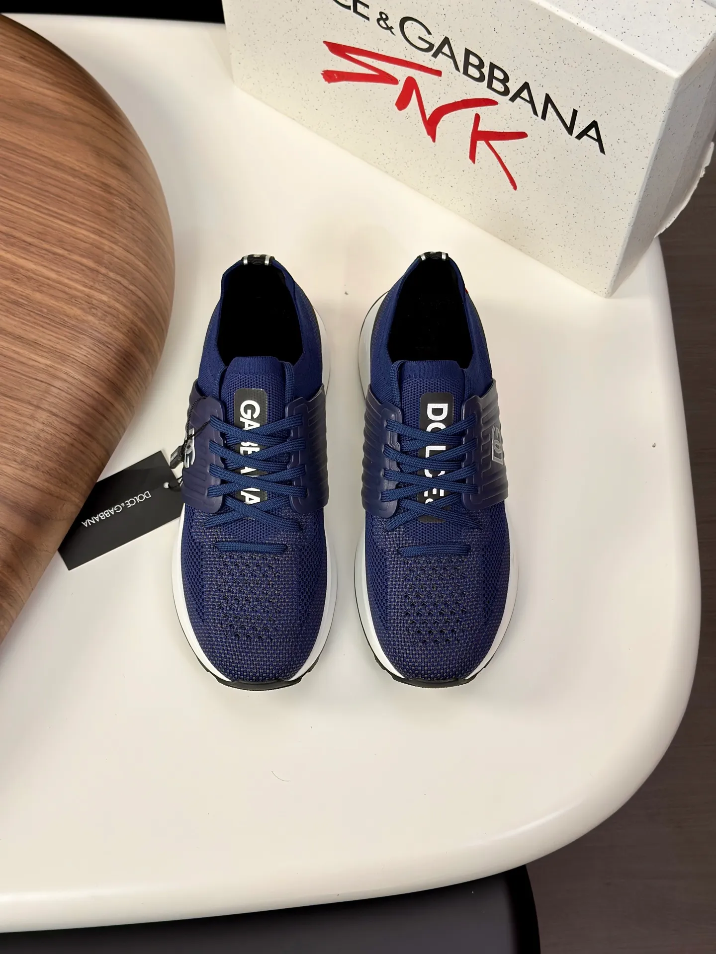 💰720••New arrivals••Dolce&Gabbana••DG✔️High-end men’s sports•casual shoes. Original goods from top counters. Original imported cowhide, multi-material splicing design ➕Imported cowhide lining, cowhide feet ➕Original TPR elastic outsole.  Size: 39-44 (38, 45 customized)